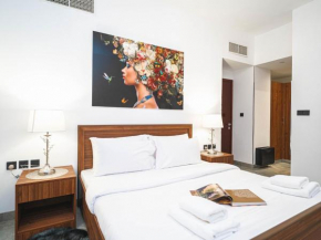 Crystal One bed Suite in Marina, Dubai